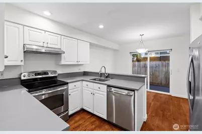 11611 NE 90th Street, Kirkland, WA 98033 - Photo 14