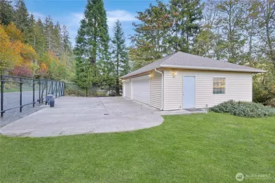 40711 Orville Road E, Eatonville, WA 98328 - Photo 34