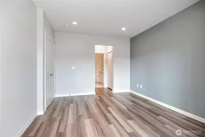 1000 Aurora Avenue N #509, Seattle, WA 98109 - Photo 12