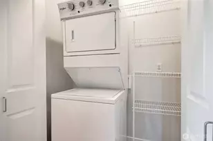 1000 Aurora Ave N, Seattle, WA 98109 - Photo 18