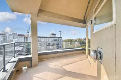 1000 Aurora Avenue N #509, Seattle, WA 98109 - Photo 20