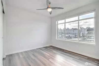 1000 Aurora Avenue N #509, Seattle, WA 98109 - Photo 16