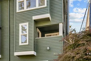 317 27th Ave E, Seattle, WA 98112 - Photo 2