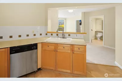 1525 NW 57th Street #211, Seattle, WA 98107 - Photo 8