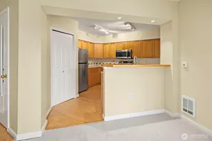 1525 NW 57th St, Seattle, WA 98107 - Photo 6