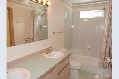 898 Mt St Helens Loop SE, Ocean Shores, WA 98569 - Photo 38