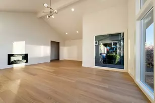 14000 Somerset Blvd SE, Bellevue, WA 98006 - Photo 10