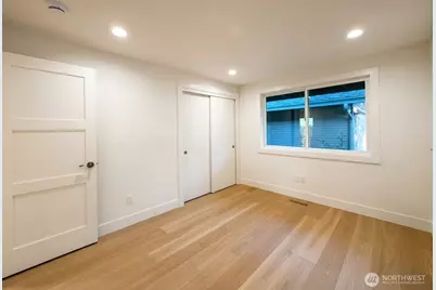 14000 Somerset Blvd SE, Bellevue, WA 98006 - Photo 30