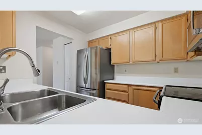 927 132nd Street SW #F5, Everett, WA 98204 - Photo 14