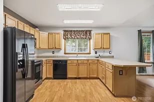 18539 Tapaderos St SE, Yelm, WA 98597 - Photo 6