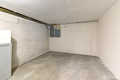 7043 17 Avenue NW, Seattle, WA 98117 - Photo 30