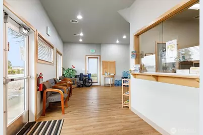 5577 Vanbarr Place, Freeland, WA 98249 - Photo 2