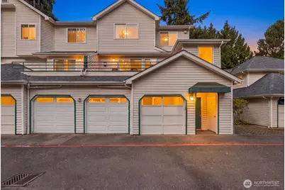 16219 Northup Way #C-201, Bellevue, WA 98008 - Photo 2