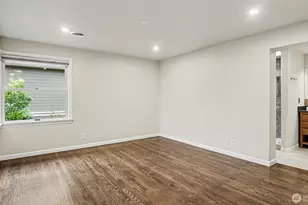 10680 Marine View Dr SW, Seattle, WA 98146 - Photo 10