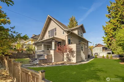 940 N 76th Street, Seattle, WA 98103 - Photo 1