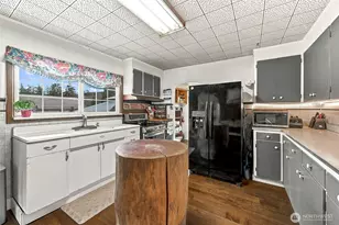 300 Standford Ave, Carbonado, WA 98323 - Photo 8