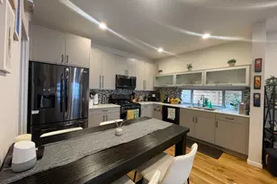 8527 Interlake Ave N, Seattle, WA 98103 - Photo 6
