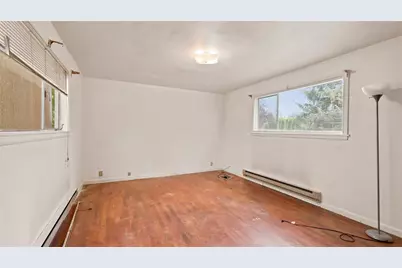 1307 N 32nd Street, Renton, WA 98056 - Photo 14