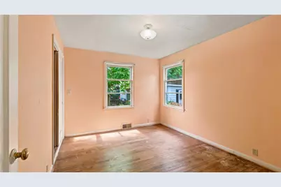1307 N 32nd Street, Renton, WA 98056 - Photo 16