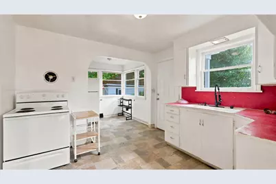 1307 N 32nd Street, Renton, WA 98056 - Photo 12