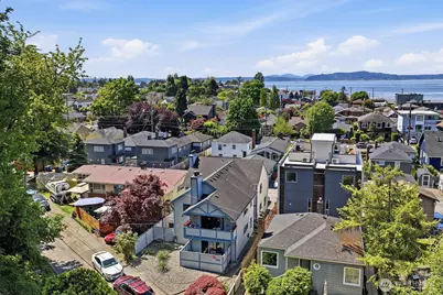 2475 55th Avenue SW, Seattle, WA 98116 - Photo 4