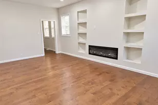 909 23rd Ave, Seattle, WA 98122 - Photo 12