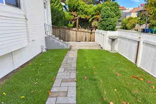 909 23rd Ave, Seattle, WA 98122 - Photo 16