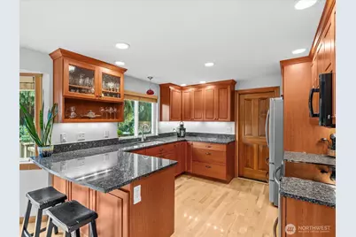 2021 234th Place SE, Bothell, WA 98021 - Photo 2