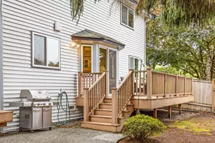 2021 234th Pl SE, Bothell, WA 98021 - Photo 38