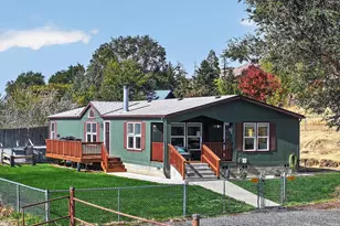 7 GrandView Dr, Lyle, WA 98635 - Photo 1
