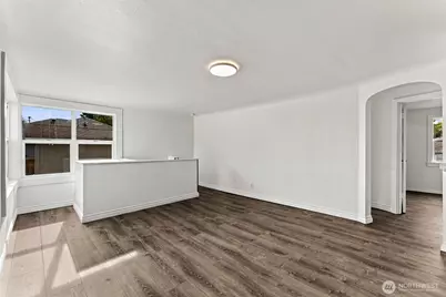 1121 S National Avenue, Bremerton, WA 98312 - Photo 10