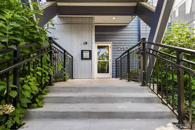 2510 W Bertona #434, Seattle, WA 98199 - Photo 4