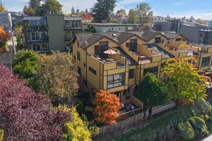 212 N 45th St, Seattle, WA 98103 - Photo 30