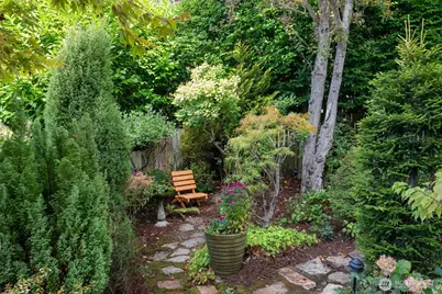 212 N 45th Street, Seattle, WA 98103 - Photo 24