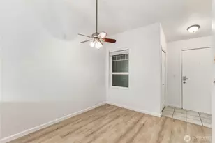 18501 SE Newport Way, Issaquah, WA 98027 - Photo 6