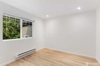 18501 SE Newport Way #H336, Issaquah, WA 98027 - Photo 18