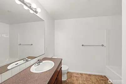 11312 124th Avenue NE #302, Kirkland, WA 98033 - Photo 12