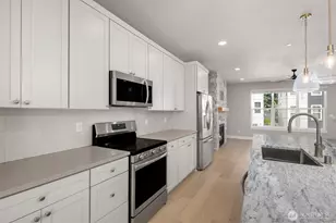 10 160th Pl SE, Bothell, WA 98012 - Photo 12