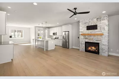 10 160th Place SE, Bothell, WA 98012 - Photo 4