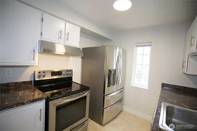 215 SW 100th Street #B-102, Everett, WA 98201 - Photo 20