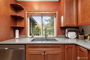 9724 NE 141st Ct, Kirkland, WA 98034 - Photo 22