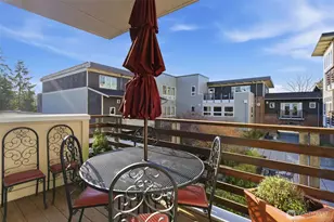 400 Winslow Way E, Bainbridge Island, WA 98110 - Photo 8