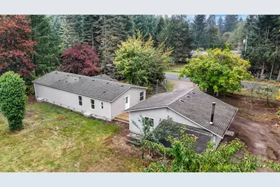 927 N Tipsoo Loop, Rainier, WA 98576 - Photo 4