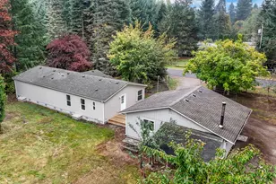 927 N Tipsoo Loop, Rainier, WA 98576 - Photo 4
