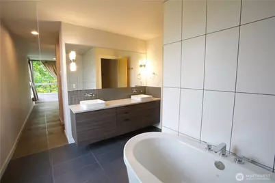 9109 Cyrus Avenue NW, Seattle, WA 98117 - Photo 16