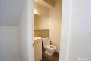 9109 Cyrus Ave NW, Seattle, WA 98117 - Photo 8