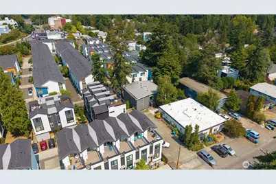 2108 NE 85th Street, Seattle, WA 98115 - Photo 12