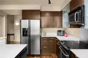 159 Denny Wy, Seattle, WA 98109 - Photo 8