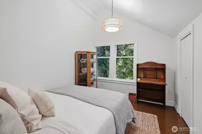 11545 Holmes Point Drive NE, Kirkland, WA 98034 - Photo 14