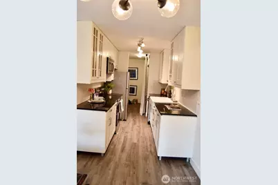 321 Bellevue Way SE #202, Bellevue, WA 98004 - Photo 6